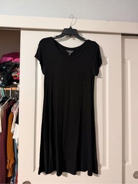 Women's size S Black Short Sleeve Pocket Swing T Shirt Dress